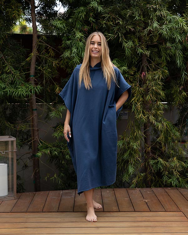Terra Hooded Poncho Sage