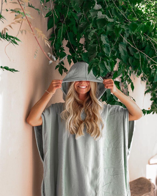 Terra Hooded Poncho- Green