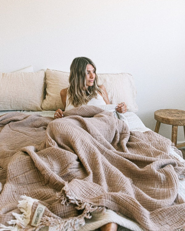 Lara Dark Denim – PARTY BLANKET™ – Queen
