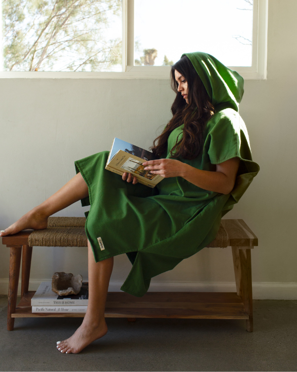 Terra Hooded Poncho Sage