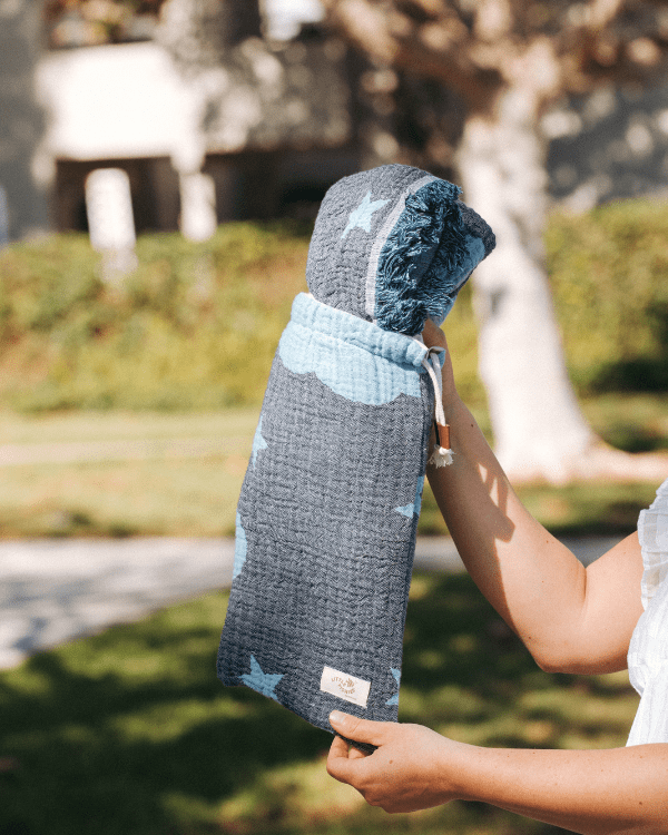 Twinkle Gauze Receiving Blanket with Pouch