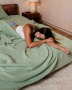 Lara White – PARTY BLANKET™ – Queen